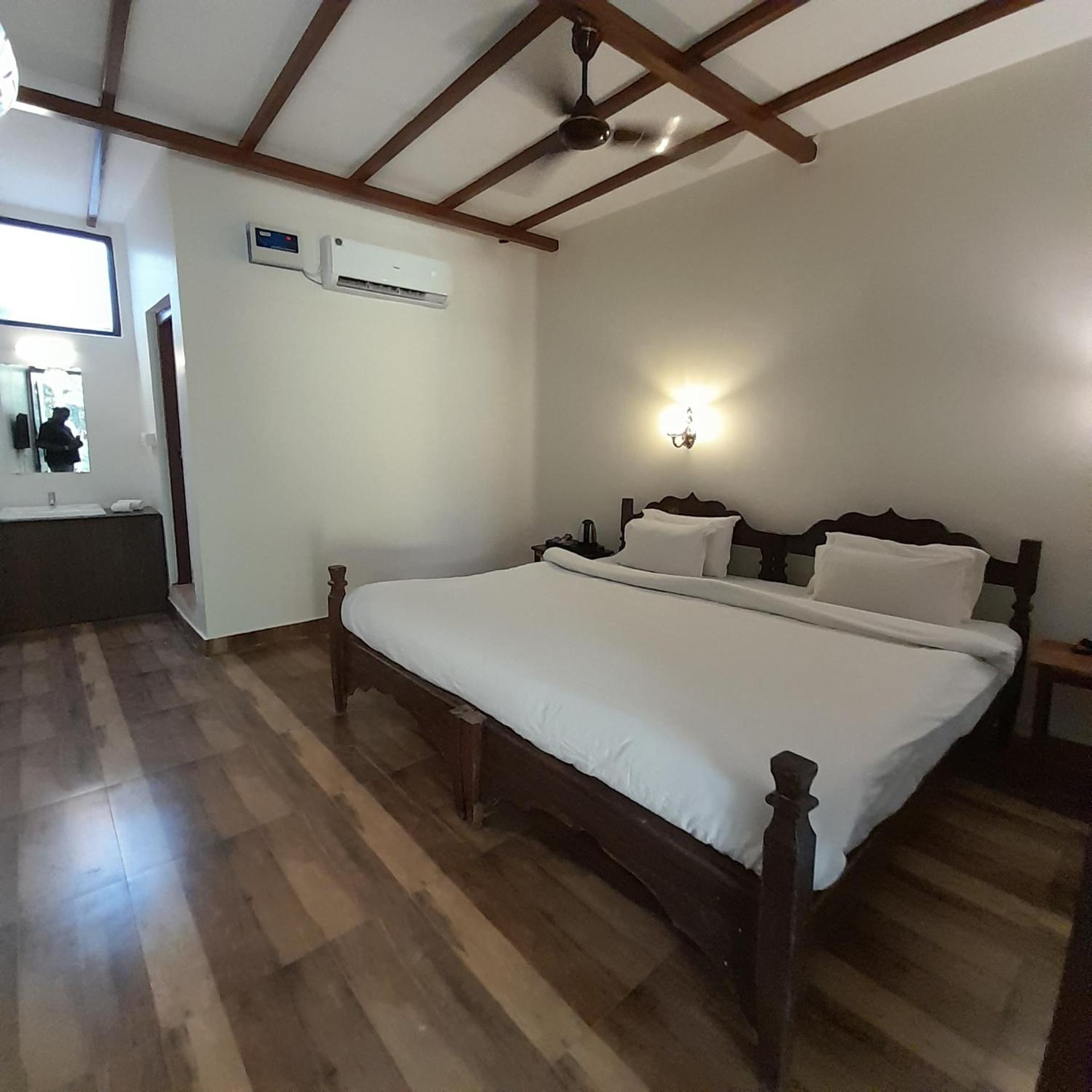 De Soul Sante Beach Resorts Morjim Goa Exterior photo